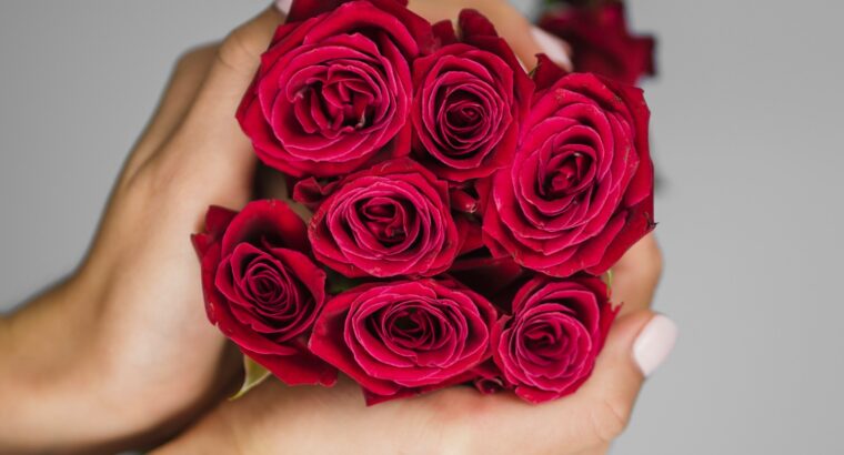 25 чарівних троянд — ідеальний квітковий презент!